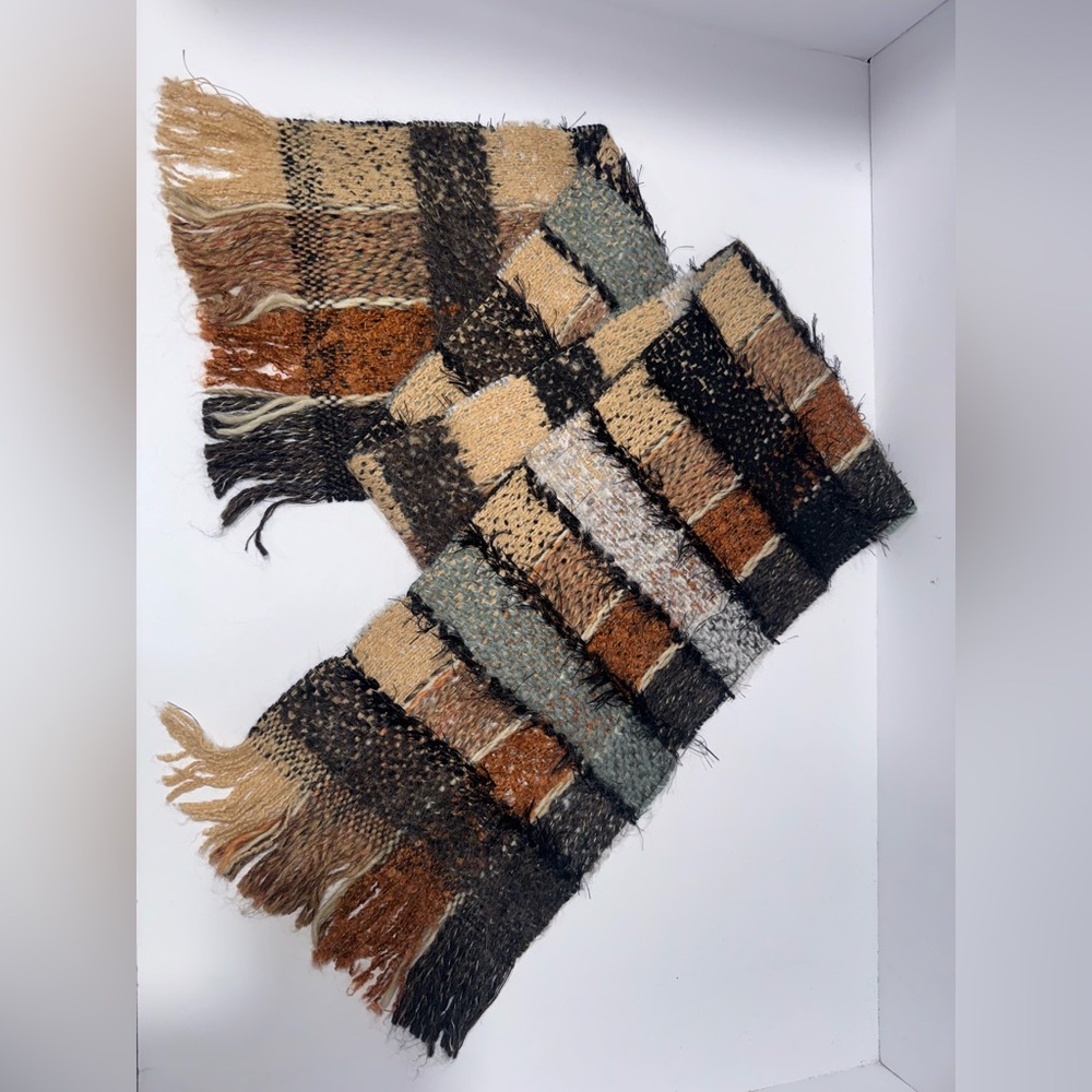 P.cornillon Wool Blend Scarf with Fringe